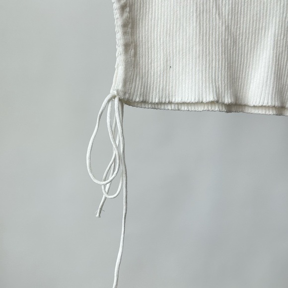NWT!! ZARA Cropped Sleeveless Knit Top Side Ties Basic Tank Top in White Size-M - Picture 9 of 10